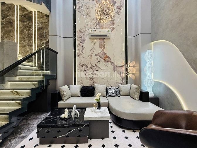 Giảm sâu giá chỉ còn 2tỷ230-Nhà đẹp Lạc Long Quân,Tân Bình - Hẻm rộng
