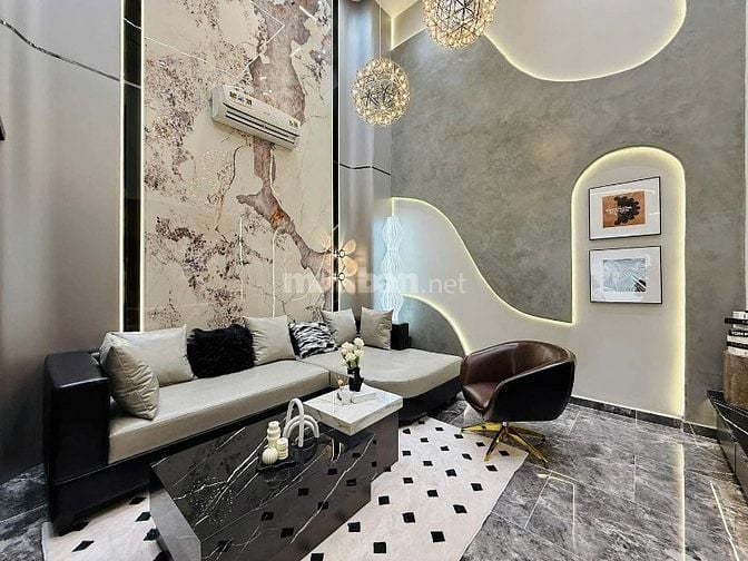 Giảm sâu giá chỉ còn 2tỷ230-Nhà đẹp Lạc Long Quân,Tân Bình - Hẻm rộng