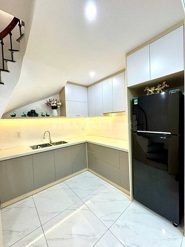 Bán siêu phẩm nhà đẹp Đống Đa, DT 25m, 4 tầng, giá 5.85 tỷ