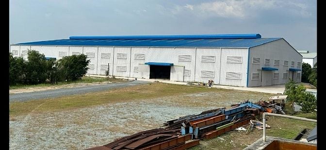 Cho thuê nhà xưởng mới 100%, mặt tiền Quốc lộ 1A, Bến Lức, Long An