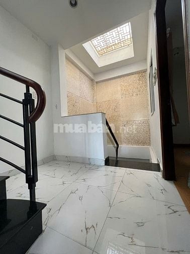 Bán Nhà Mặt Tiền Đường Lê Trực, P7, Bình Thạnh. DT: 73m²