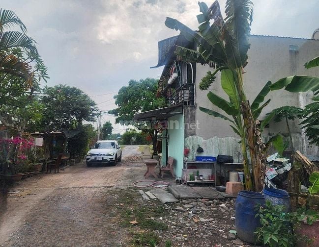 Bán nhanh lô đất ngang 8.9 dài 21 giá 1,5 tỷ ngay trường Tân Phú Trung