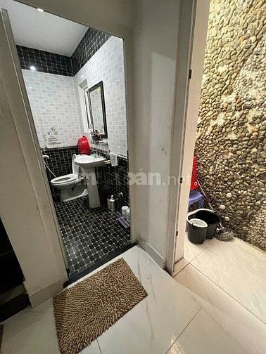 Bán Nhà Mặt Tiền Đường Lê Trực, P7, Bình Thạnh. DT: 73m²