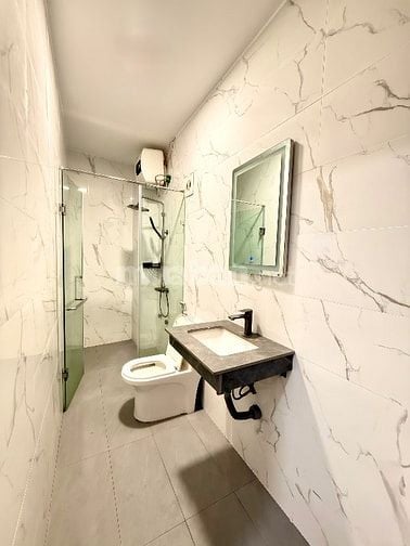 Nhỉnh 9tỷ hộ khẩu Lê Văn Lương 35m2*5T,10m oto tránh,KD,4PN,ở sướng