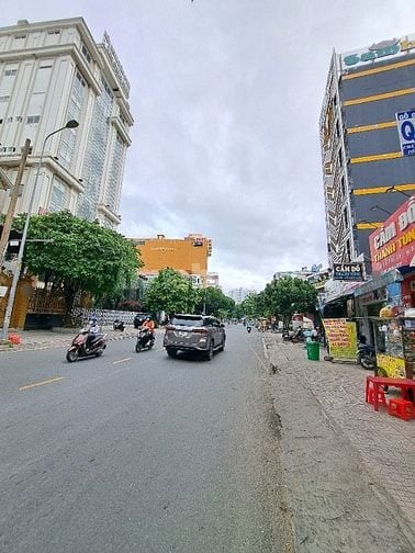 Bán Biệt Thự Mặt Tiền Đường Tân Sơn Nhì, P. Tân Sơn Nhì, Quận Tân Phú