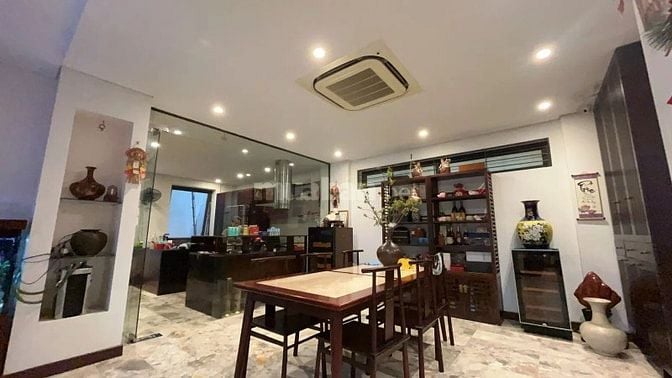Nhà đẹp trung tâm Hai Bà Trưng, oto vào nhà, ở tuyệt vời,95m, 28 tỷ