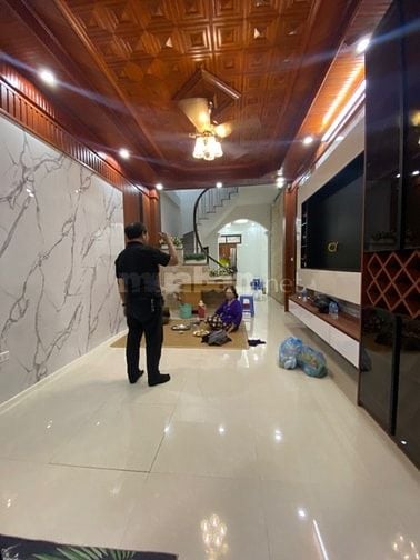 5,8 tỷ - Nhà Định Công Thượng 42m2 - 5PN - 2 thoáng - Ô tô đỗ cửa 