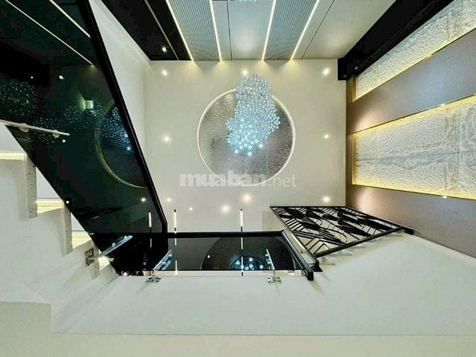 Chỉ 2,6 tỷ. Nhà 47m2 Kỳ Đồng xây 5 tầng, hẻm 5m thoáng. Sổ hồng sẵn