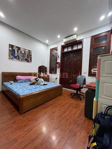 Ô TÔ TRÁNH VÀO NHÀ 63M, 4,5 TẦNG THANG MÁY,CÁCH PHỐ 10M.