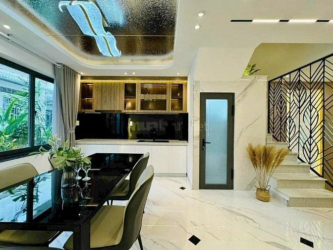 Chỉ 2,6 tỷ. Nhà 47m2 Kỳ Đồng xây 5 tầng, hẻm 5m thoáng. Sổ hồng sẵn