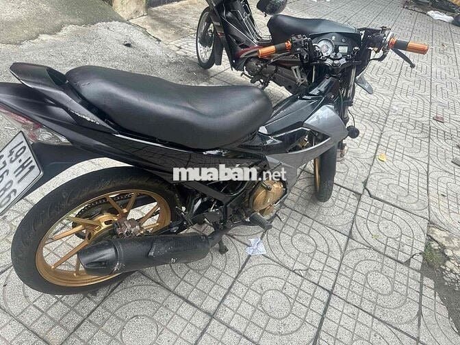 Xe máy Suzuki Raider, Đen - Xám