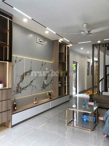 BÁN NHÀ MỚI 5 TẦNG CÓ THANG MÁY – SÁT PHỐ THỊNH LIỆT, HOÀNG MAI