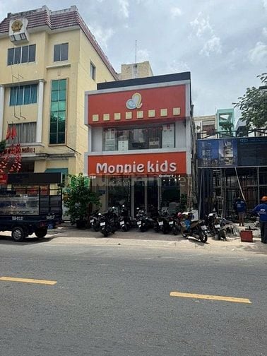 BÁN GẤP NHÀ MT TRẦN BÌNH TRỌNG 330TR/M2 NGAY AN DƯƠNG VƯƠNG P4 Q 5