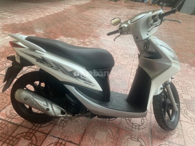 bán xe vision màu trắng sx năm 2011 chính chủ , xe đẹp  ít sử dụng 