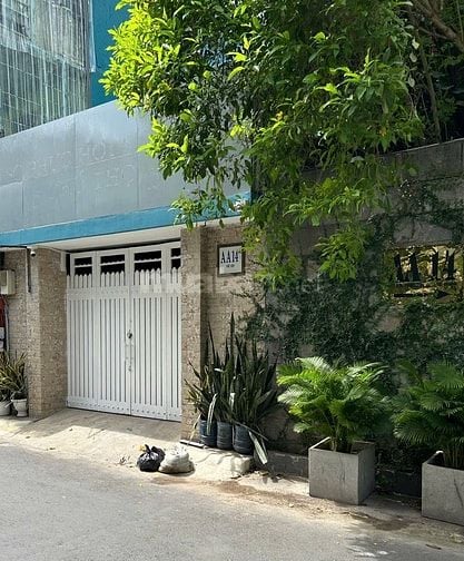 Bán nhà mặt tiền đường Thất Sơn, cư xá Bắc Hải, Quận 10