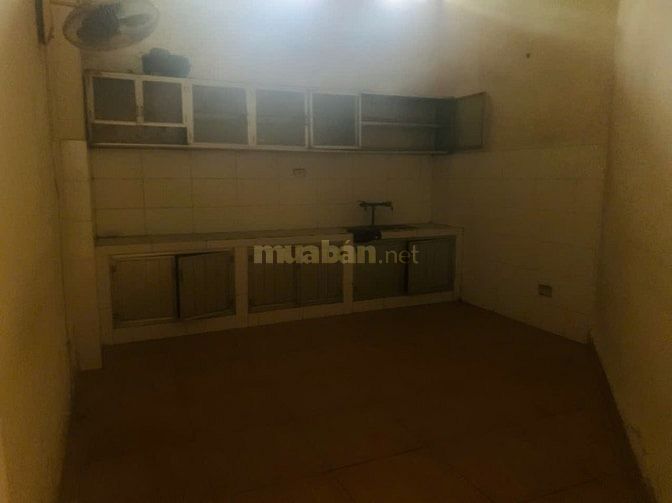 Cho thuê cửa hàng 2 tầng mặt phố trần xuân soạn
