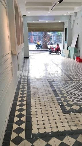 Nhà Bán 38B Trần Hưng Đạo. P PNL Q 1