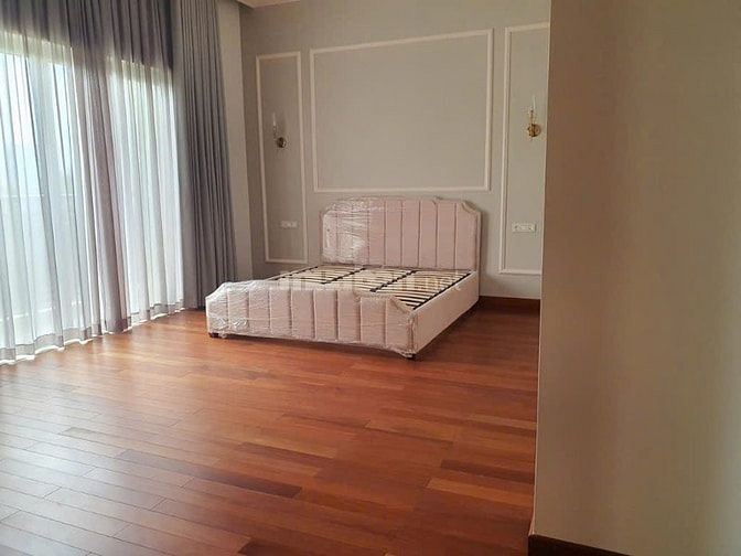 380 tỷ, 1100m2, Bán Villa góc 2 MT Nguyễn Văn Hưởng, P.Thảo Điền, Q.2