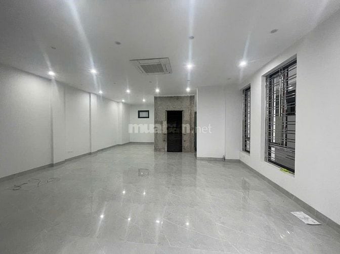 Nhà mới tinh phố tân mai kdt đền lừ dt80m2x4.5t và 30m2 sân giá 35tr
