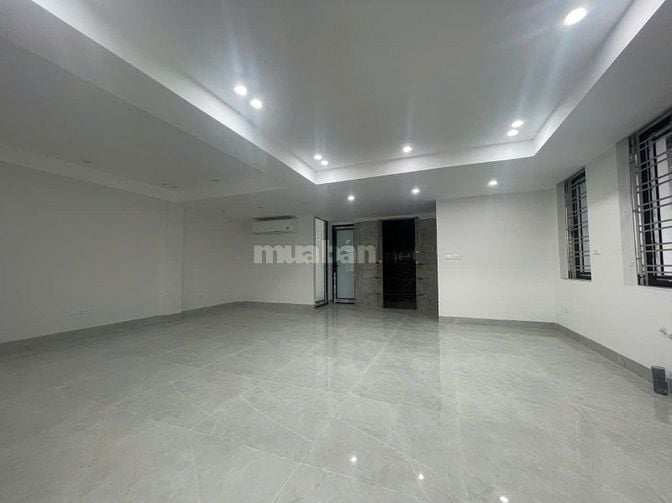Nhà mới tinh phố tân mai kdt đền lừ dt80m2x4.5t và 30m2 sân giá 35tr