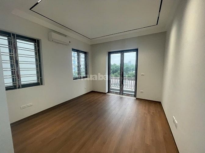 Nhà mới tinh phố tân mai kdt đền lừ dt80m2x4.5t và 30m2 sân giá 35tr
