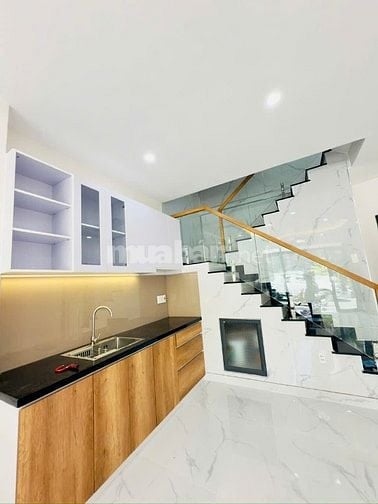 🔵 Nhà MT Ba Đình, Q8. (4.7m x 9m), Nở hậu CỌC 1tháng Mới đẹp, 15triệu