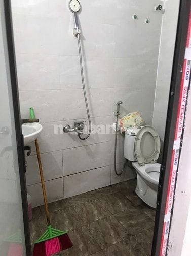 Cho thuê kho đẹp 70m2 x 02T, DTSD: 140m2,  Bằng B tải 3 tấn đỗ cửa 8t