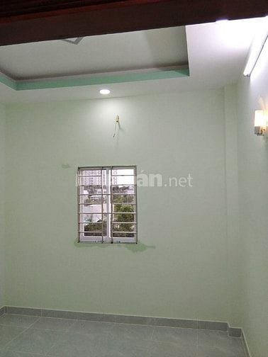 Bán nhà trệt 2 lầu sân thượng, sổ hồng, 80m2 chính chủ tại Nhà Bè.