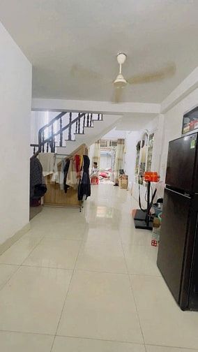 Nhà 2 lầu ngay câu bình triệu giá 5,450 triệu sổ hồng riêng đg oto