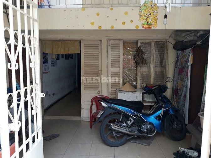Bán nhà Cấp 4 nở hậu đẹp DT:140m2 HXH 135 Nguyễn Cửu Vân hẻm thông