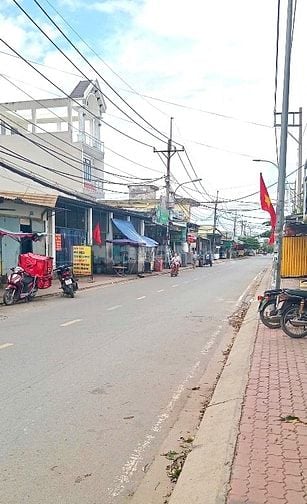 Bán gấp 143m2 đất thổ cư mặt tiền đường liên ấp 2-6, Vĩnh Lộc A - BC
