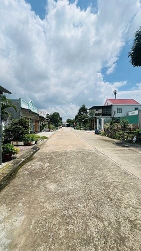 Cần bán căn nhà trọ 300m2 15 phòng thu nhập tháng 15tr nhà trọ sạch sẽ