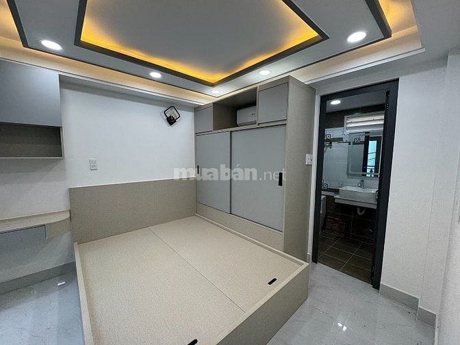Bthự mini tkế Tân Cổ Điển mặt tiền thụt (sát và liền kế) Đoàn Thị Điểm