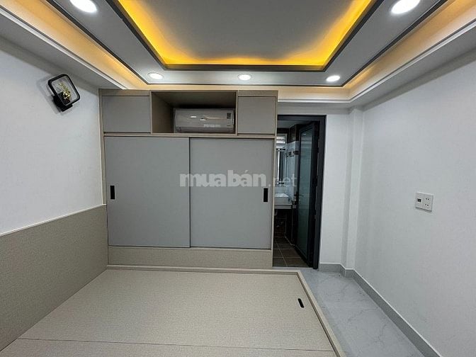 Bthự mini tkế Tân Cổ Điển mặt tiền thụt (sát và liền kế) Đoàn Thị Điểm