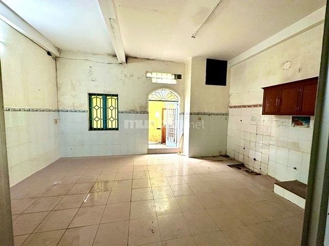 Bán nhà Dương Quảng Hàm, Đường 12m, 139m2, Ngang 6m, x 22m, Gần CV