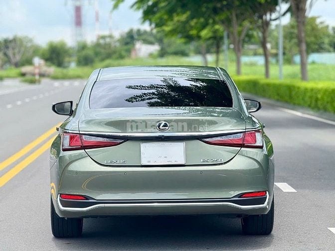 🆕 LEXUS ES250 ( Xanh rêu / nâu ) • Sản xuất : 12.2021  • Odo 44.567km