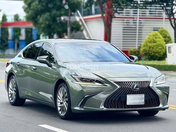 🆕 LEXUS ES250 ( Xanh rêu / nâu ) • Sản xuất : 12.2021  • Odo 44.567km