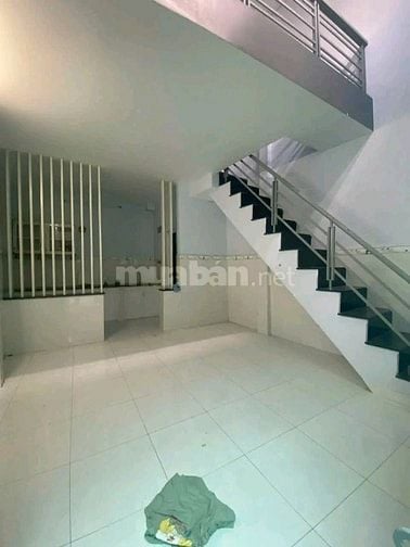 BÁN NHÀ GẤP CHUYỂN CƯ RA BẮC, NHÀ T.T TÂN TÚC, Bình Chánh.