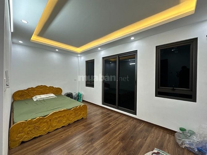Kim Ngưu bán nhà 5 tầng thang máy 34m2 giá 7,98 tỷ, mặt tiền bề thế