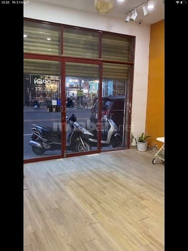 Cho thuê m.tiền võ văn tần Q3, 5x15m-4lầu thang máy, giá 75 triệu 