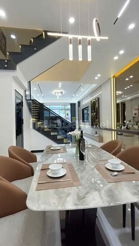 BÁN NHÀ MỚI XÂY 120M2 - 2,95 TỈ - 1 TRỆT 2 LẦU - 4PN,4WC - SỔ RIÊNG