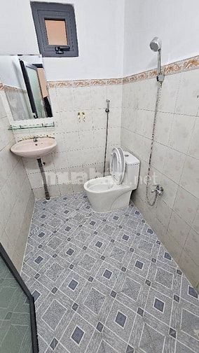 Kế Phú Mỹ Hưng - ngang hơn 5 mét - dài hơn 15 mét - 2 phòng ngủ - 6 ty