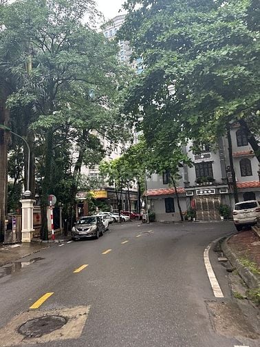 💥 CẦN TIỀN BÁN GẤP – NHÀ NGÕ MẶT PHỐ HOÀNG SÂM – GIÁ TỐT 8.X TỶ💥  📍