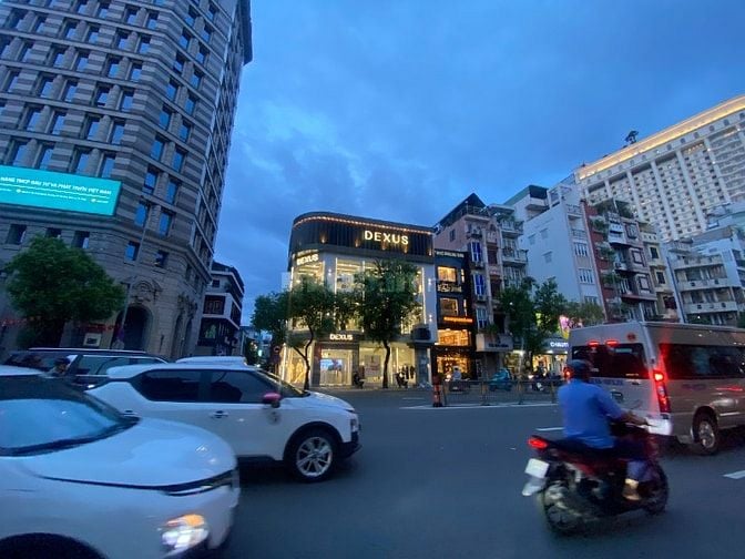 Cho Thuê Nhà Góc 2MT 290A Nam Kỳ Khời Nghĩa, P.8, Quận 3 - Ngang 12m 