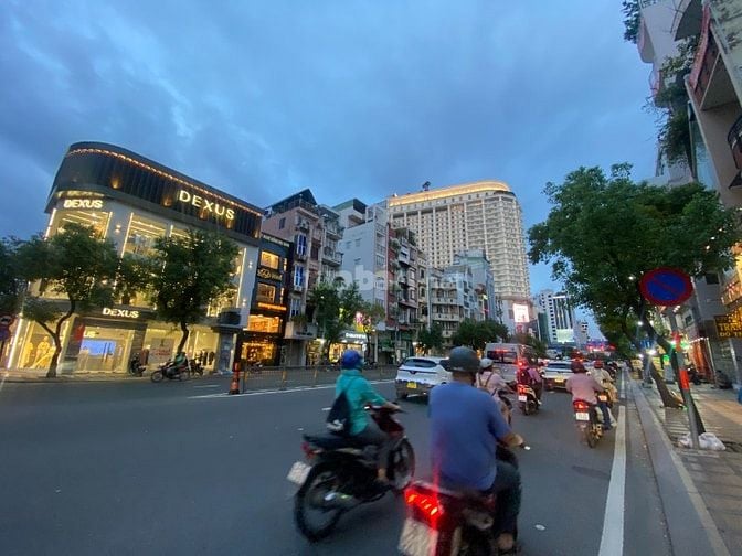 Cho Thuê Nhà Góc 2MT 290A Nam Kỳ Khời Nghĩa, P.8, Quận 3 - Ngang 12m 