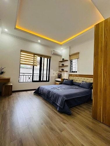 Cho thuê nhà nguyên Căn phố Đào Tấn - Linh Lang -Ba đình