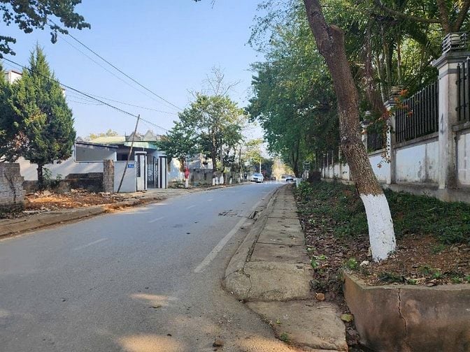 🌟 LÔ ĐẤT SIÊU ĐẮC ĐỊA 3 MẶT TIỀN NGAY TRUNG TÂM MỘC CHÂU - CƠ HỘI ĐẦU