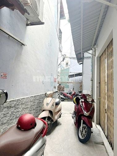 Nhà 2 tầng mới 100% Ba Đình P10 Q8. Giá 2.68 tỷ TL