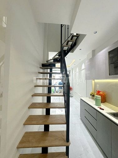 Nhà 2 tầng mới 100% Ba Đình P10 Q8. Giá 2.68 tỷ TL