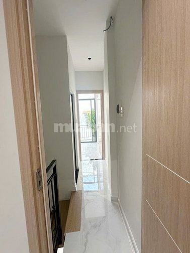 Nhà 2 tầng mới 100% Ba Đình P10 Q8. Giá 2.68 tỷ TL